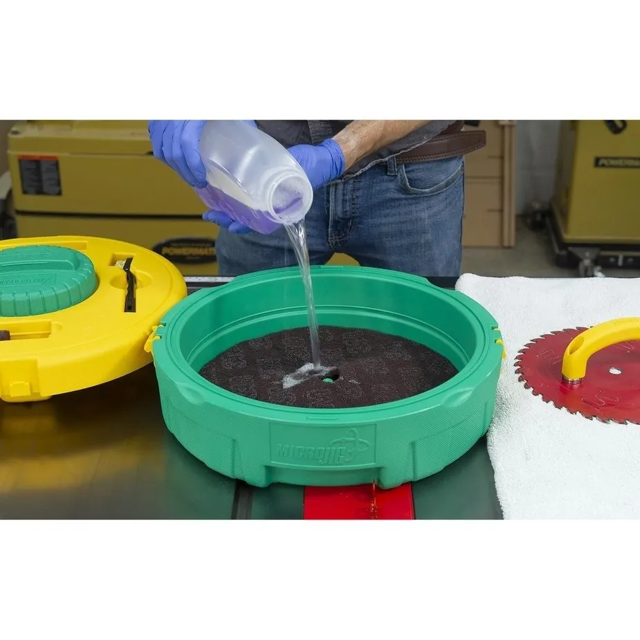 BLADECLEAN Blade and Bit Cleaning System