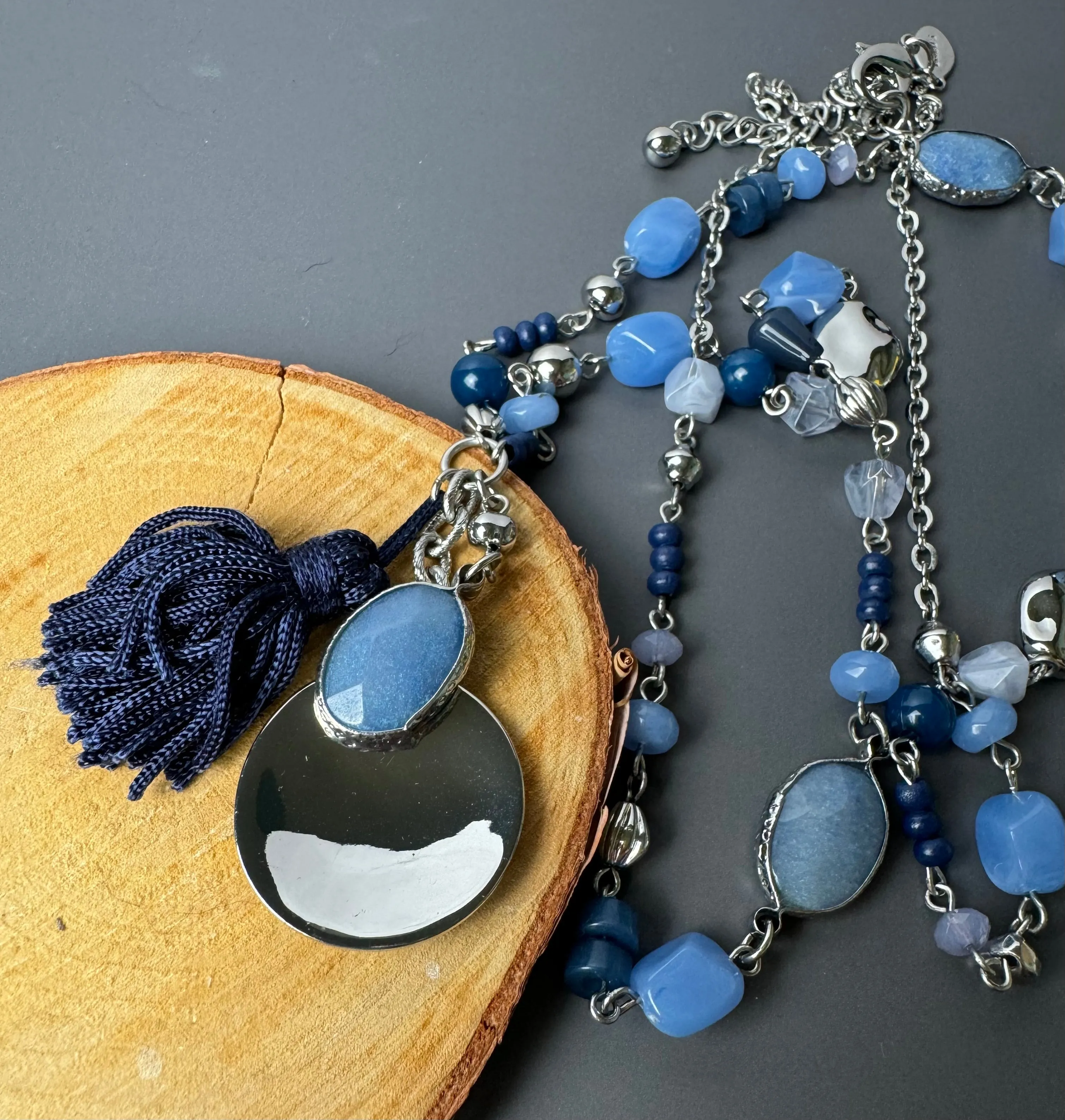 Chico’s Long Periwinkle & Navy Blue Stone Triple Charm Silver Tone Necklace