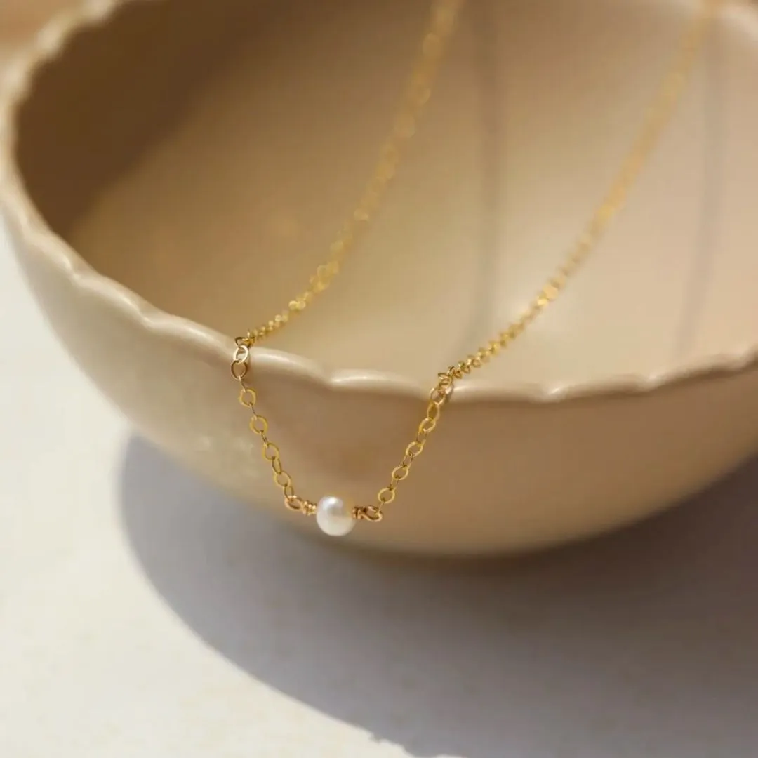 Token Mini Pearl Necklace