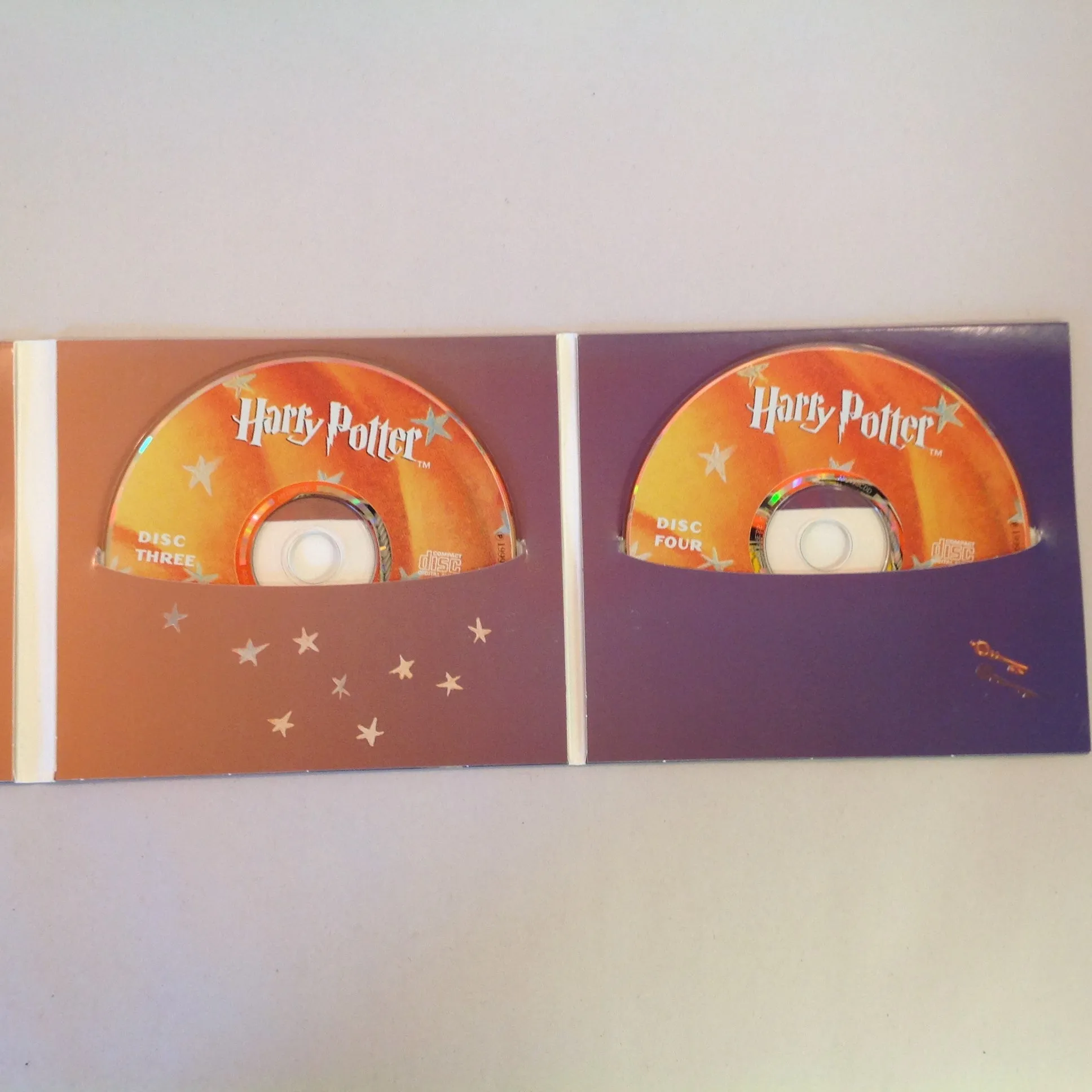 Vintage 1999 Harry Potter and the Sorcerer's Stone Audio Book 7 CD Set