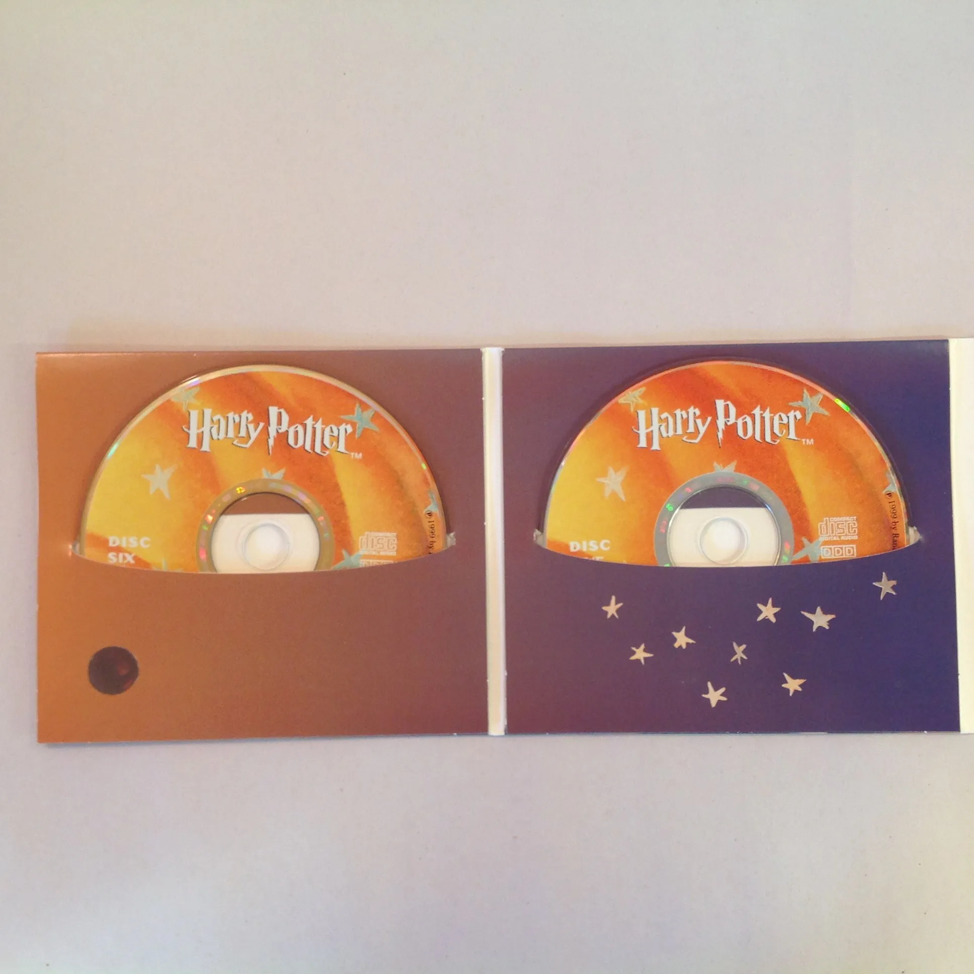 Vintage 1999 Harry Potter and the Sorcerer's Stone Audio Book 7 CD Set